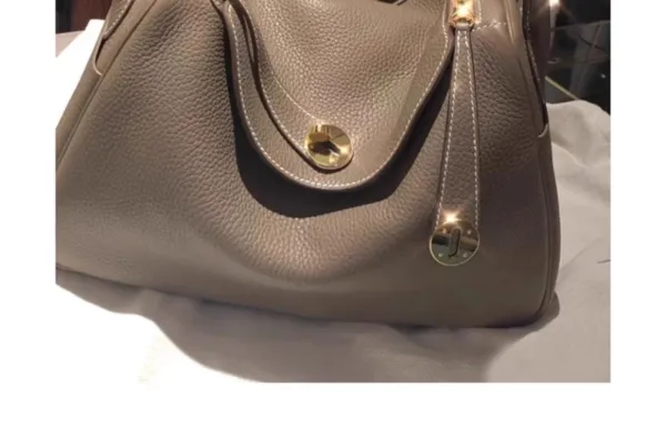 Hermès Lindy Bag 30 in Gris Tourterelle Shoulder Bag - 5
