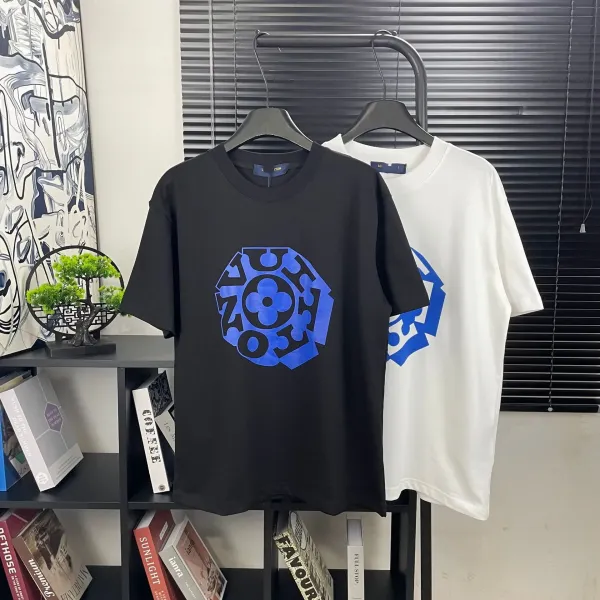 Design Graphic Logo T-Shirt Black and White - 1