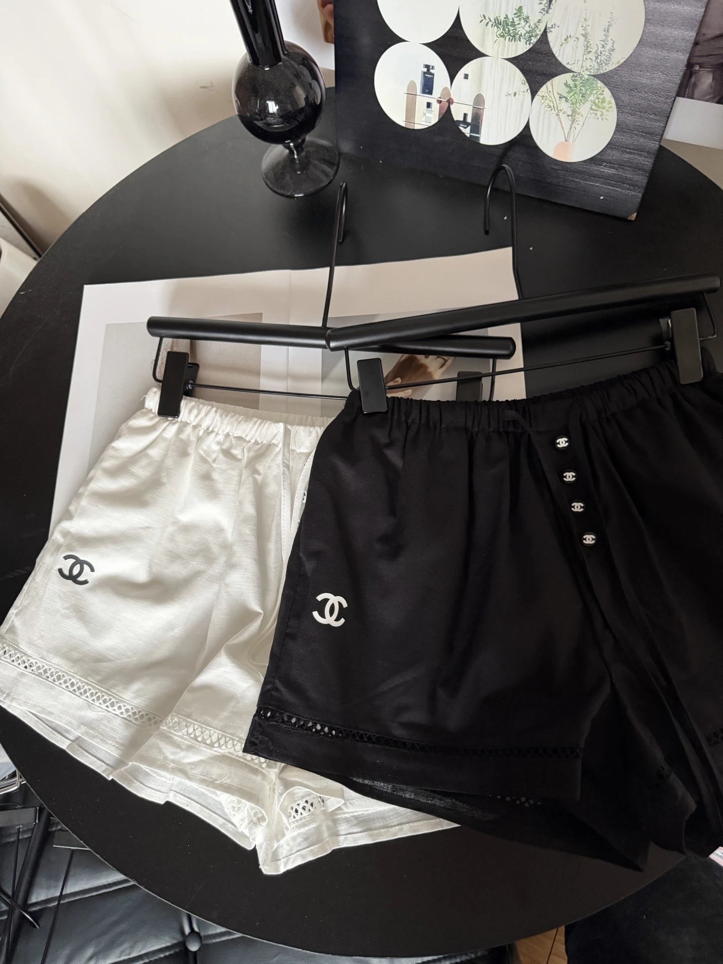 Chanel Graphic Print Long-Sleeve T-Shirt and Lace-Trimmed Shorts Set White - 5