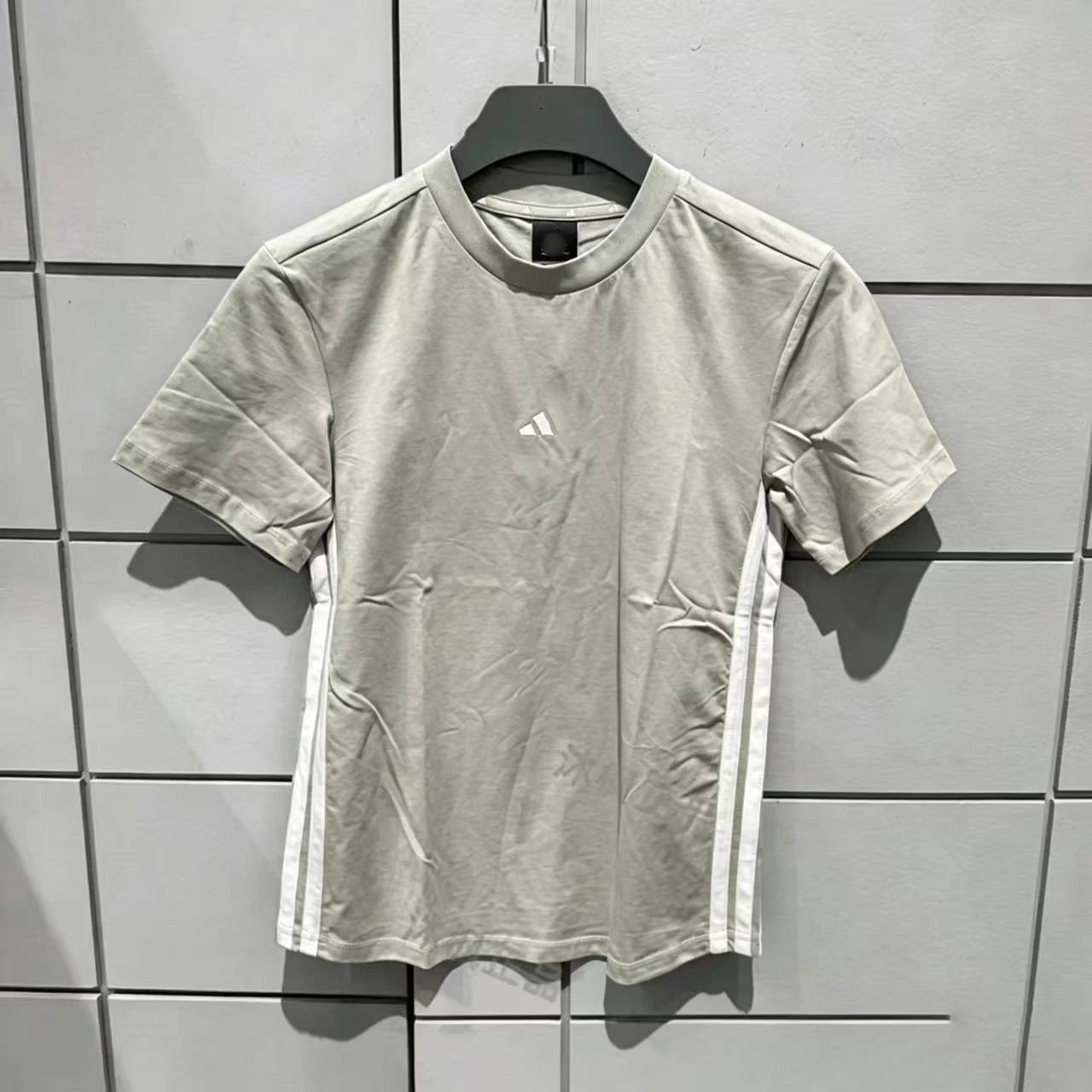 Design Minimalist Embroidered Logo Lavender T-Shirt Tops.t Shirts - 9