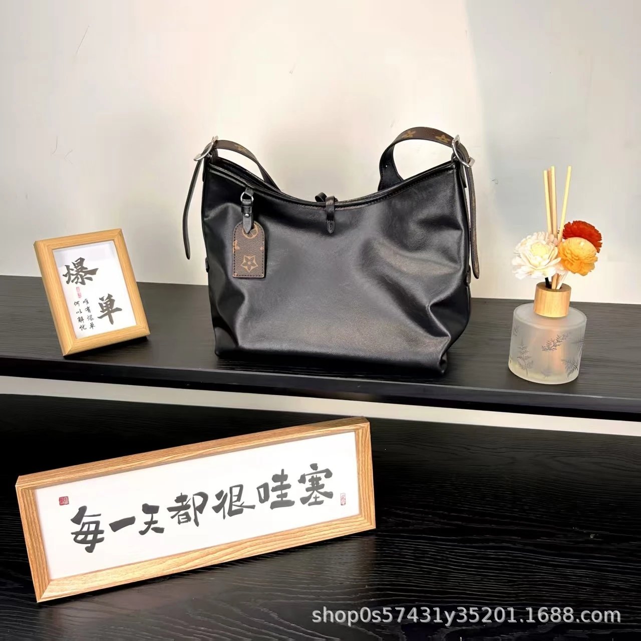 Louis Vuitton Monogram Star Hobo Bag Black Shoulder Bags - 3