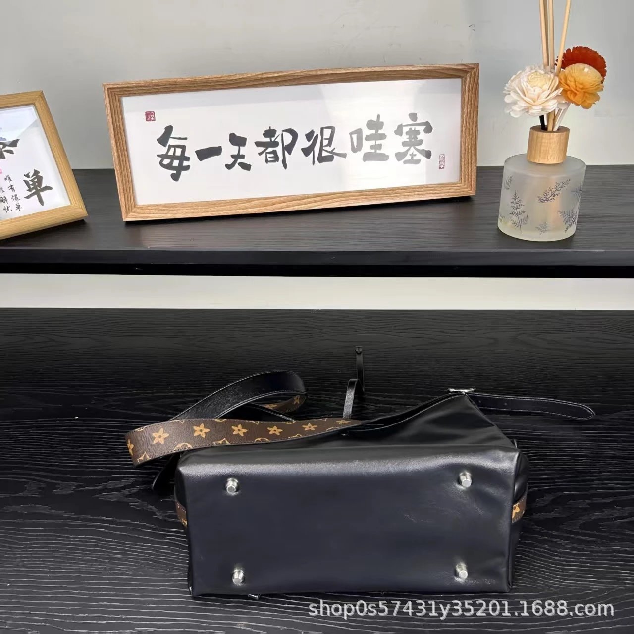 Louis Vuitton Monogram Star Hobo Bag Black Shoulder Bags - 9