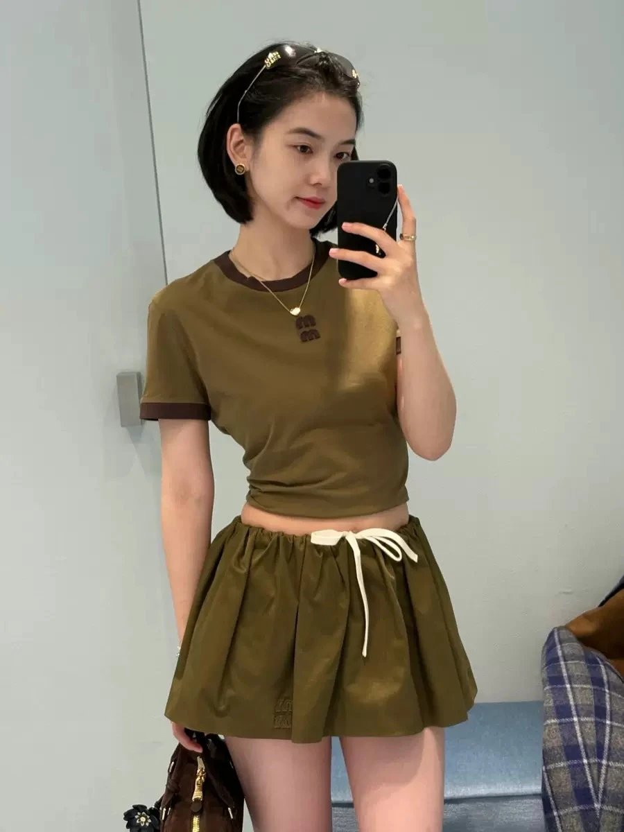 Miu Miu Logo Cropped T-Shirt and Pleated Shorts Set in Army Green - 2