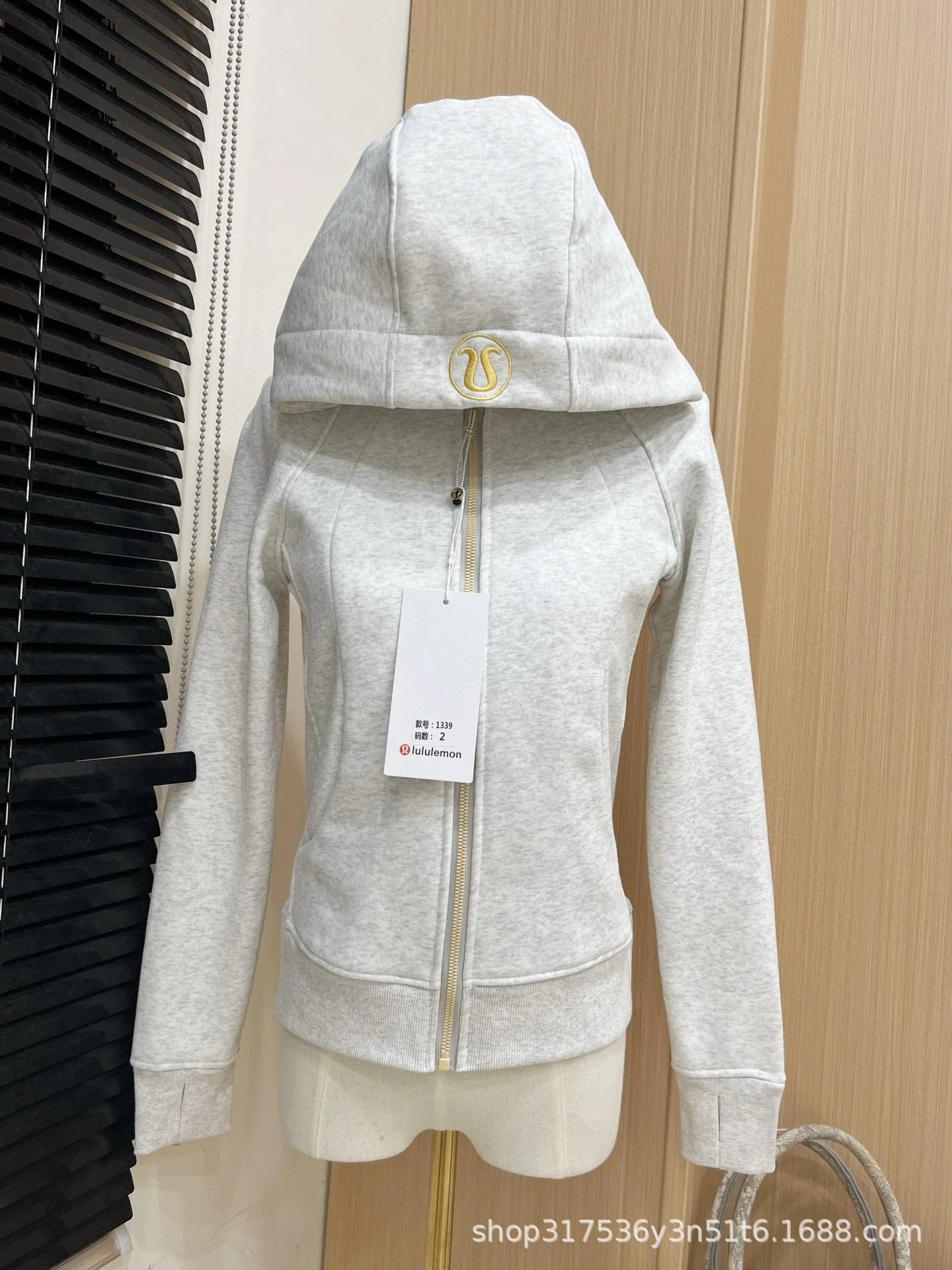 Gray Gold Label SKU image