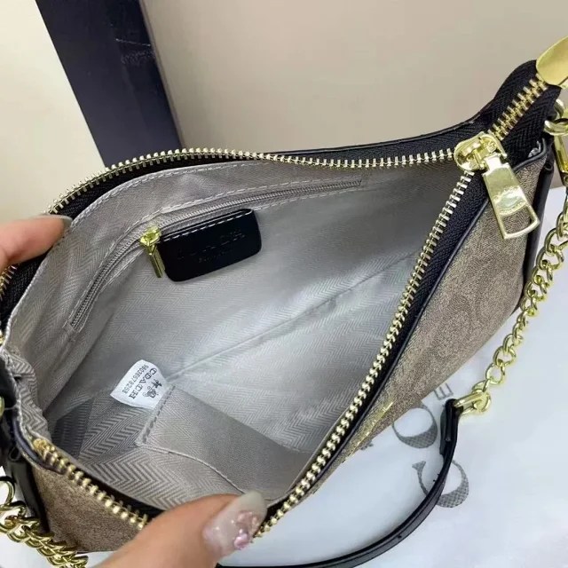 Coach Shoulder Bags Teri Signature Canvas Chain Bag product detail image 7