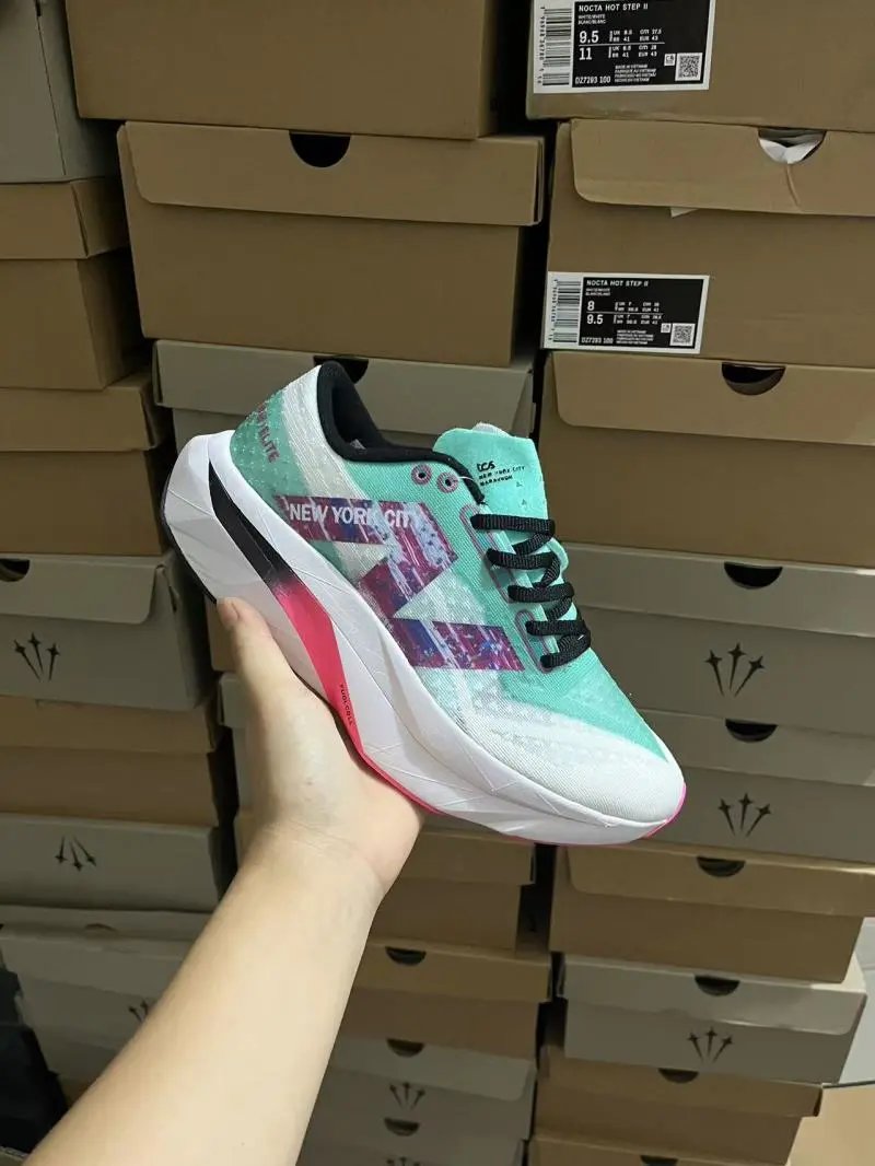 New Balance Sneakers Low-top lace-up mesh with geometric side logo and chunky midsole — green white red