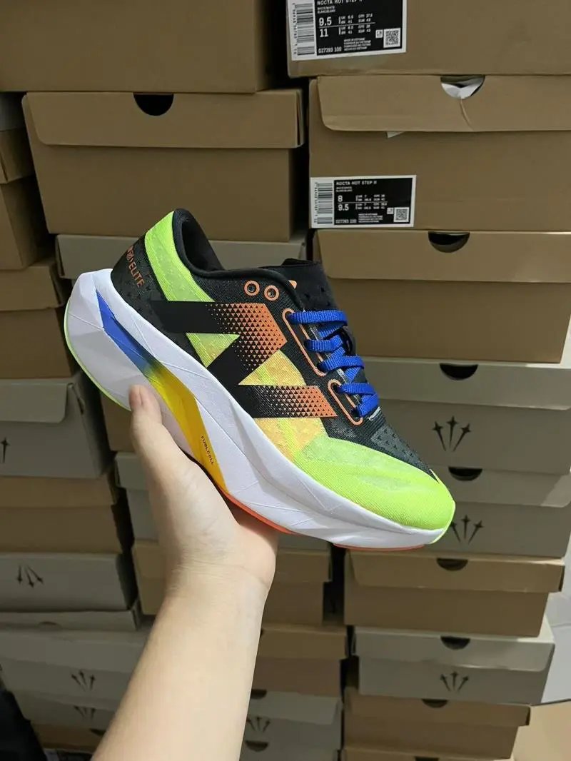 New Balance Sneakers Low-top lace-up mesh with geometric side logo and chunky midsole — green white orange