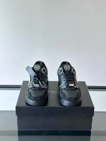 Philipp Plein PP Diamond-Embellished White and Navy Sneakers - 26