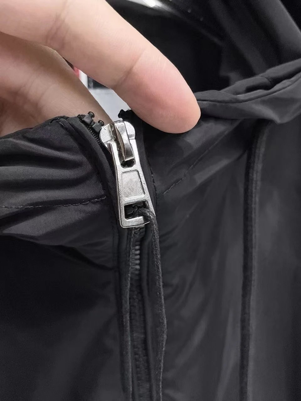 新版冲锋衣薄款男士抽绳连帽上衣运动服减龄休闲夹克M风衣外套 2