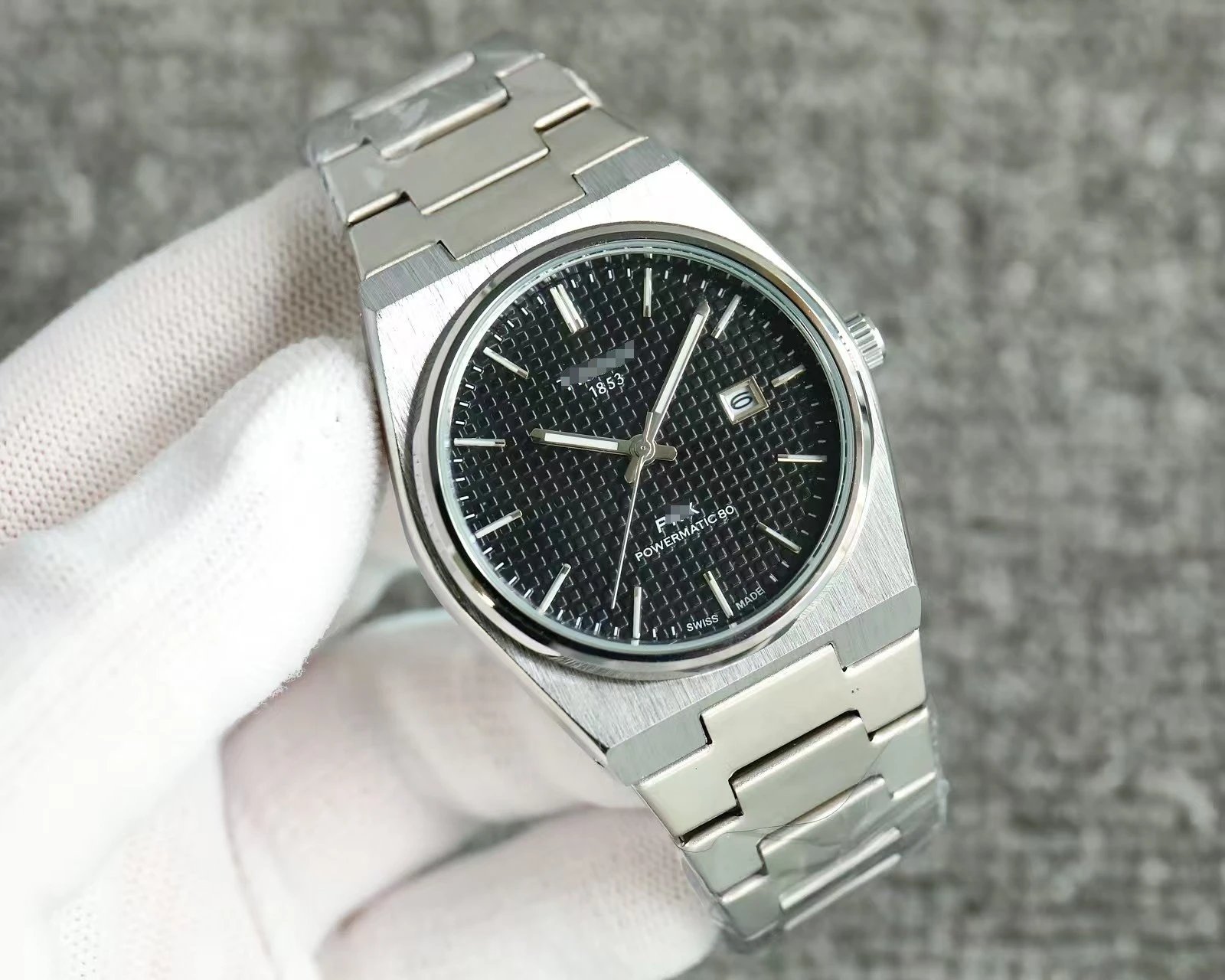 New quartz grid black watch