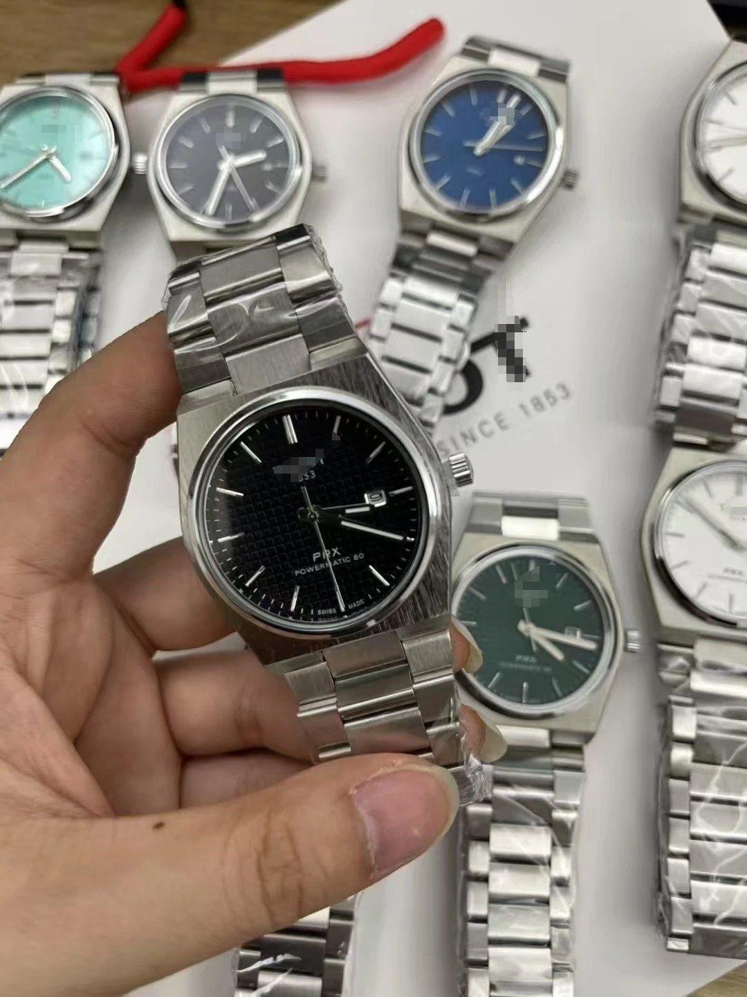 Quartz grid black