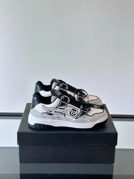 Philipp Plein PP Diamond-Embellished White and Navy Sneakers - 20