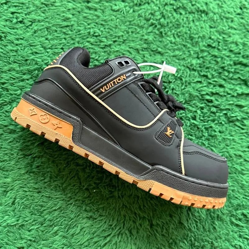 LV Trainers White Signature (Budget) — Fat Ding Black Brown SNEAKER BLACK colorway — USFans Spreadsheet photo