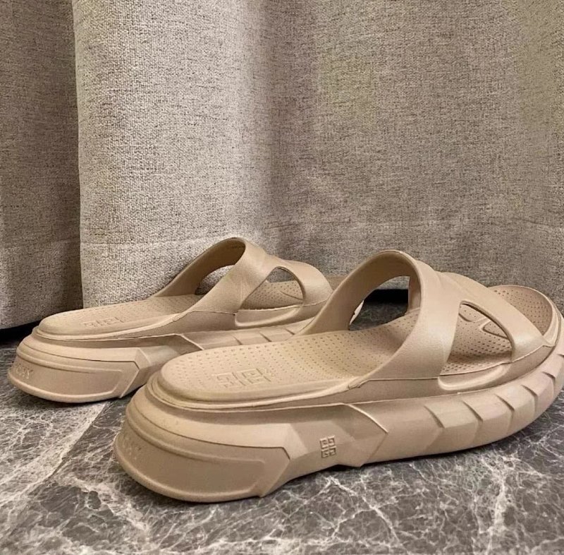 Givenchy Marshmallow