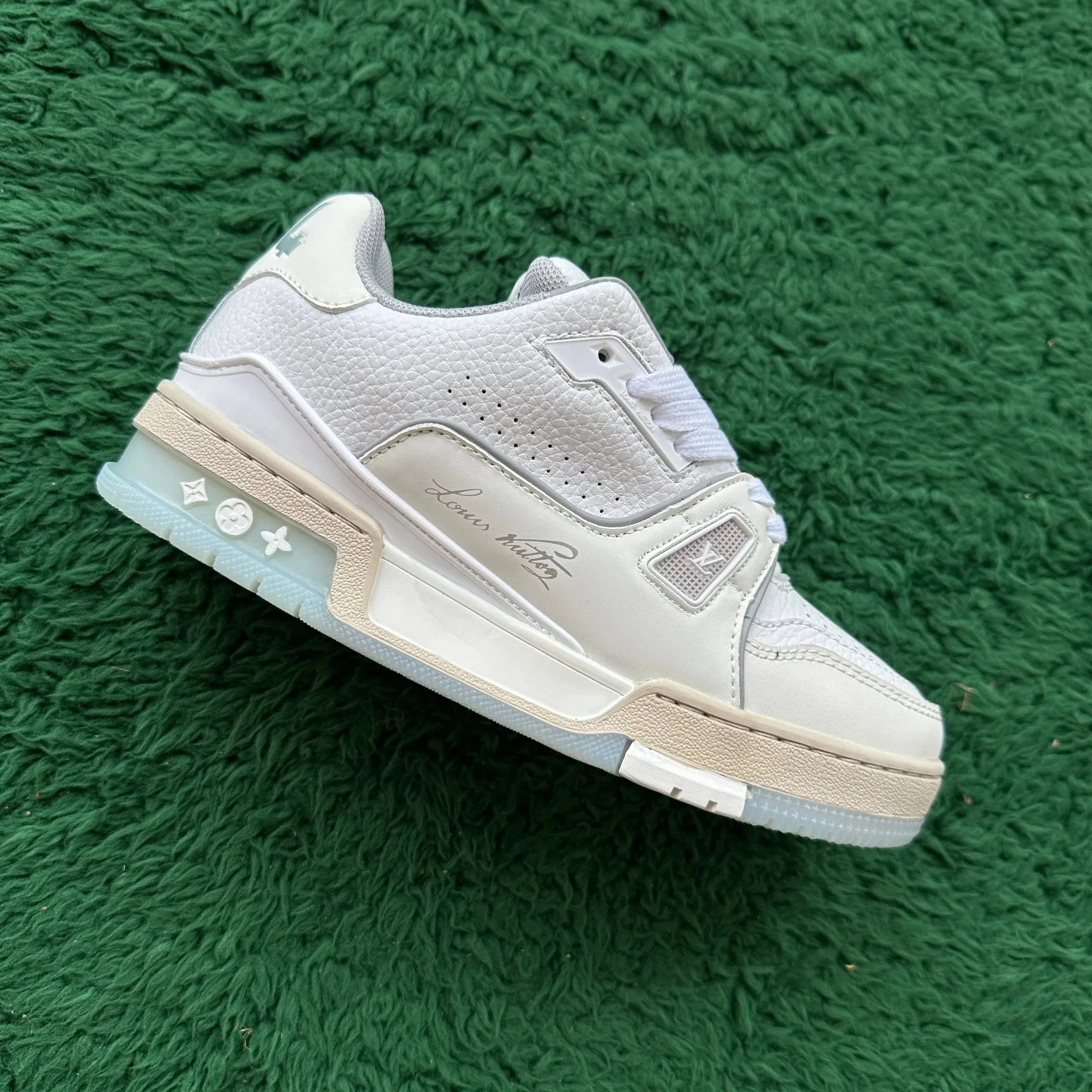 LV Trainers White Signature (Budget) — WHITE CEMENT ASH colorway — USFans Spreadsheet photo