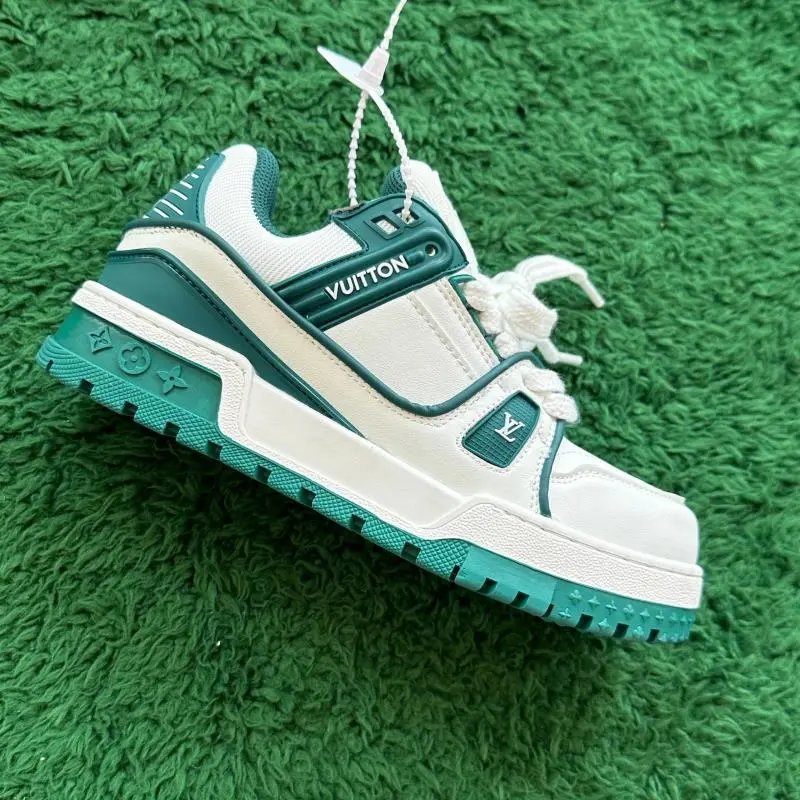 LV Trainers White Signature (Budget) — Fat Ding SNEAKER BLUE COLOR colorway — USFans Spreadsheet photo
