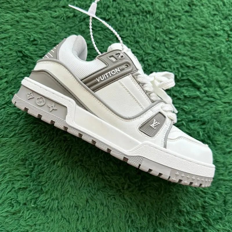 LV Trainers White Signature (Budget) — Fat Ding SNEAKER GREY colorway — USFans Spreadsheet photo