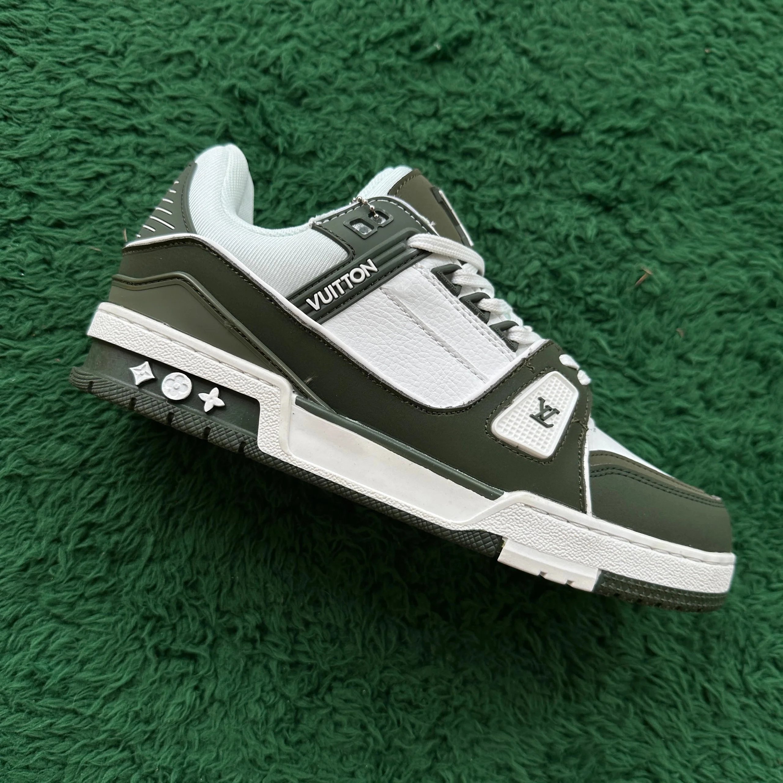 LV Trainers White Signature (Budget) — GREEN WHITE colorway — USFans Spreadsheet photo