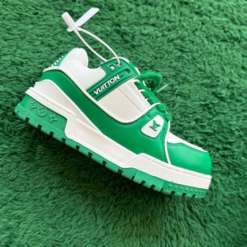 LV Trainers White Signature (Budget) — Fat Ding SNEAKER GREEN colorway — USFans Spreadsheet photo