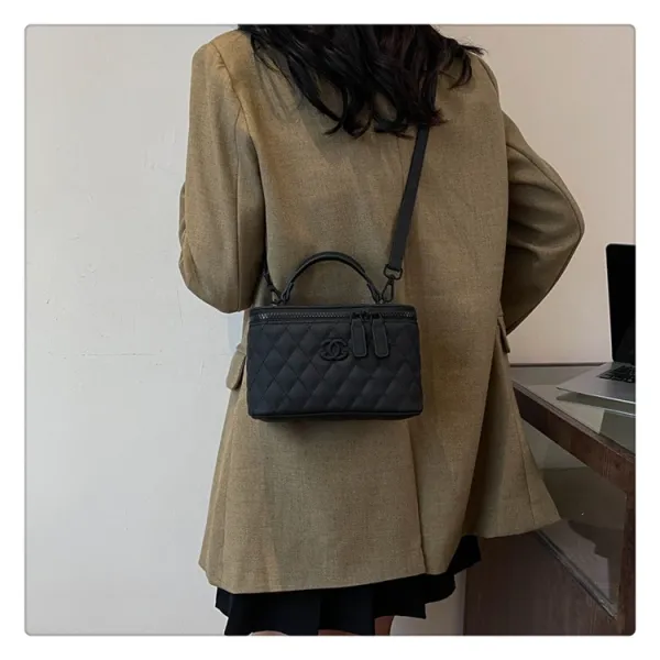 Design Quilted Mini Chain Bag Burgundy Handbag - 14