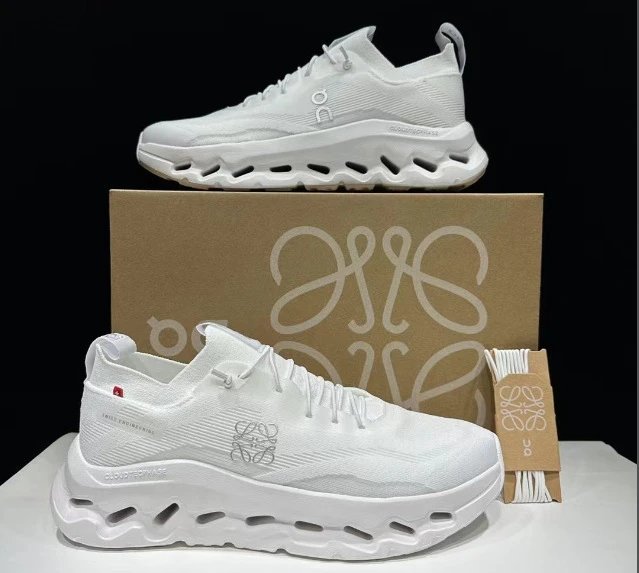 On Cloudgo White Sne