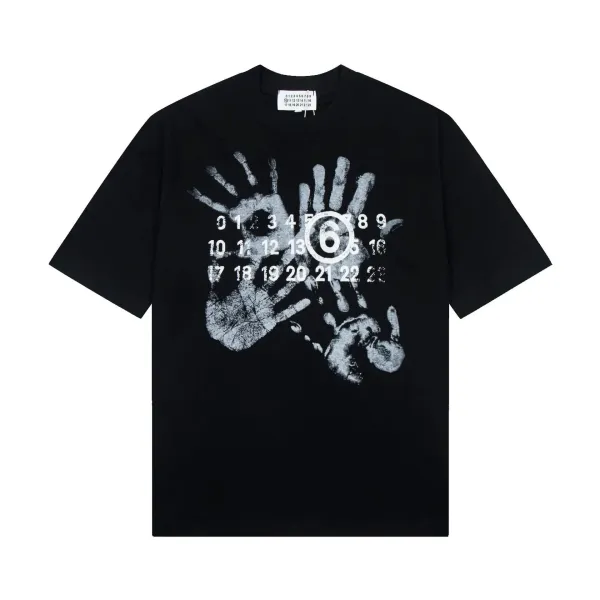 Maison Margiela Handprint Number 6 Black T-Shirt - 1