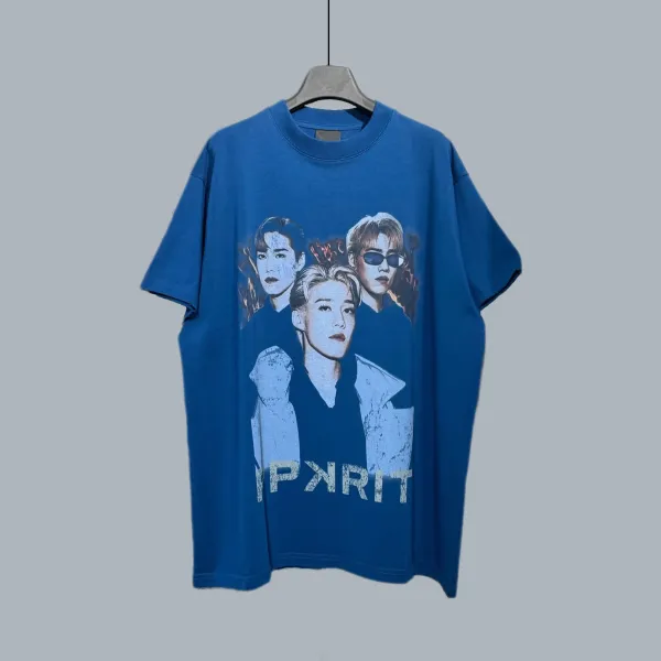 Design T-Shirt Featuring Trio Portrait Print in Blue - 1