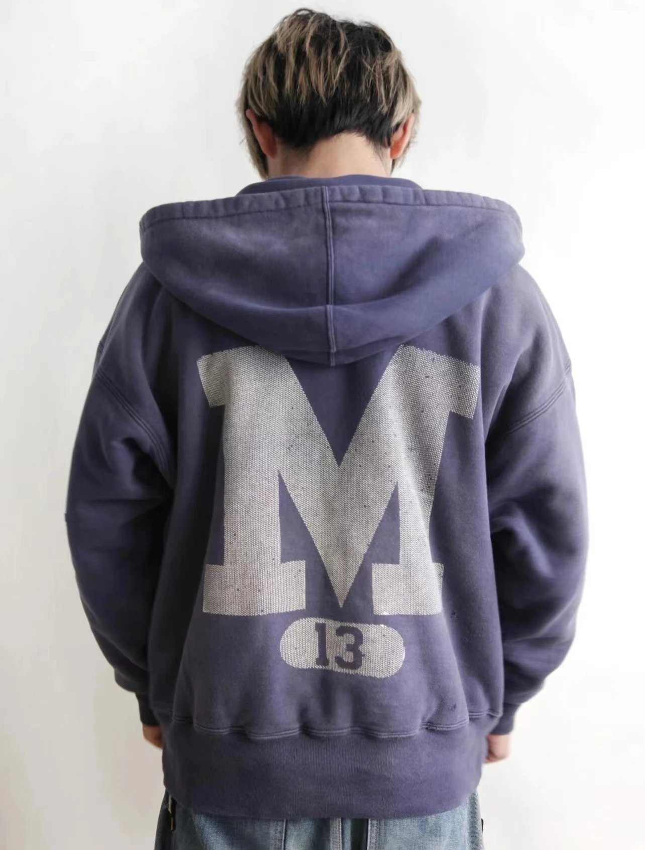 Saint Tears Graffiti Print Hoodie White - 25