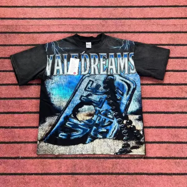 Design Vale Dreams Graphic Print Black T-Shirt T-Shirts - 1