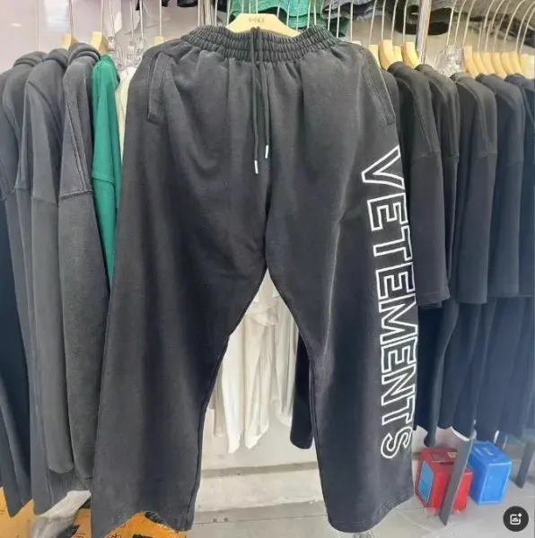 Vetements Logo Print Black Sweatpants - 1