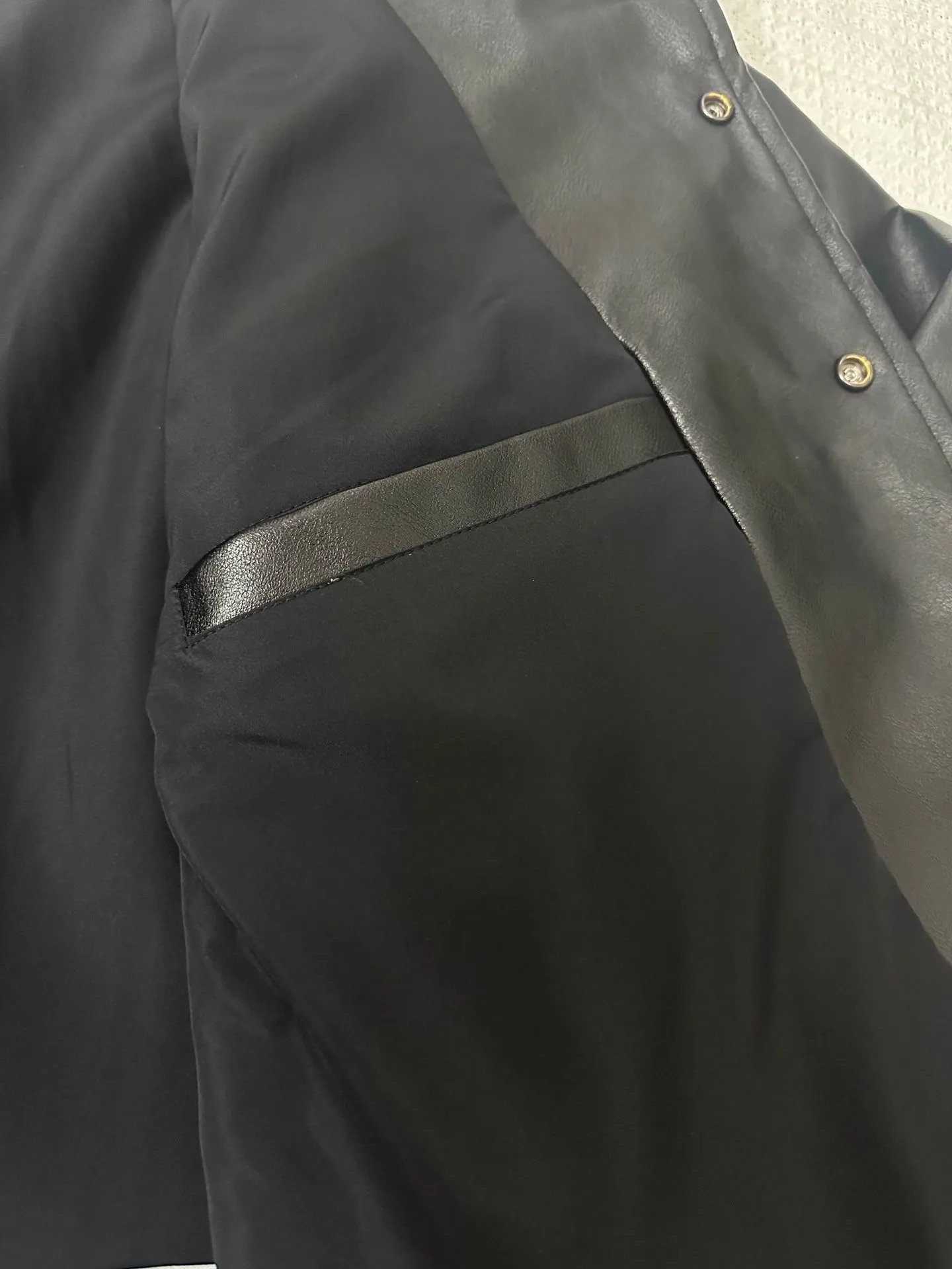 Supreme x Nike Pixel Swoosh Leather Bomber Jacket Black - 20