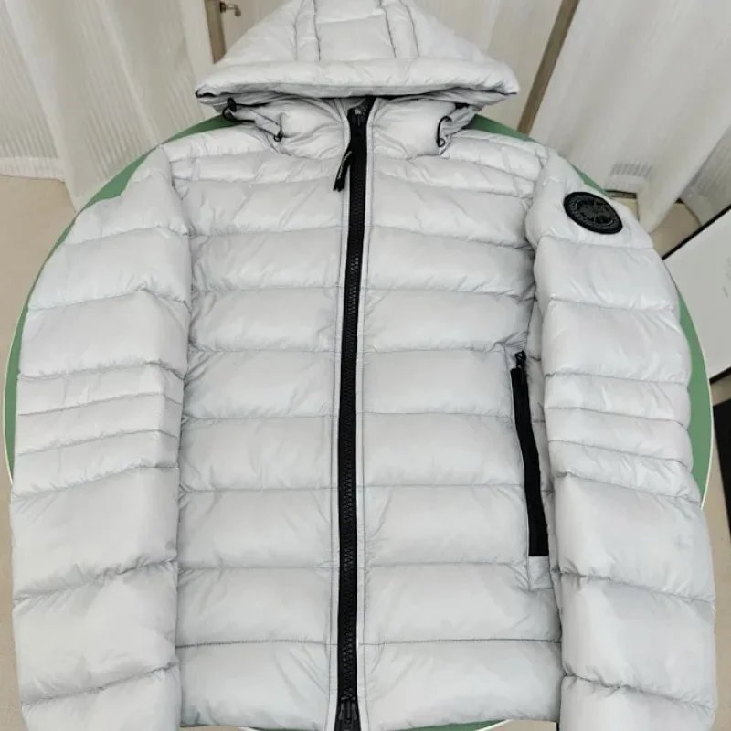 Canada goose最高品质<90%白鸭绒白色-灰色袖标