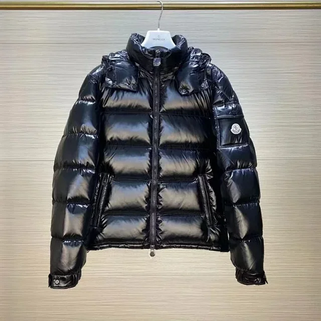 Moncler Hoodies & Sweatshirts Zip-Up Logo Hoodie product detail image 12