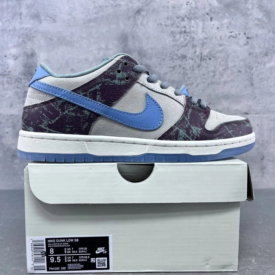 Graffiti White Purple FN4193-100
