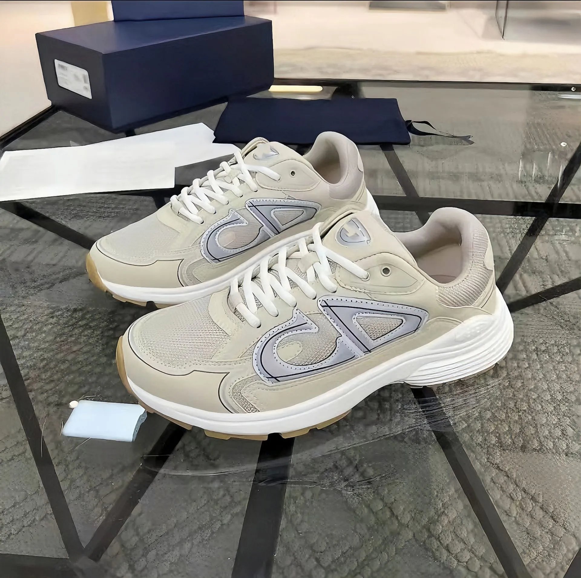 30 Cream White (38-45)