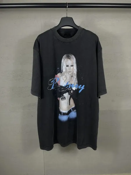 Design Britney Spears Graphic Print Black Oversized T-Shirt T-Shirts - 1
