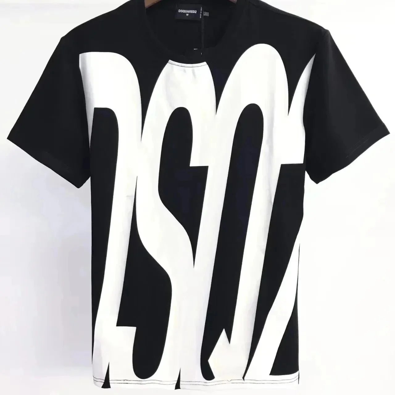 Dsquared2 T-Shirts Graphic Logo Short-Sleeve T-Shirt image 4