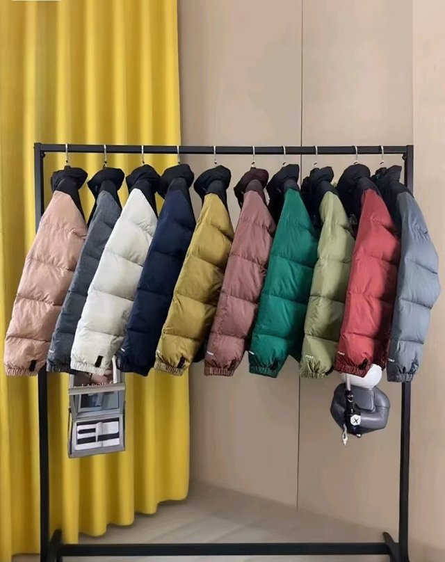 The North Face The North Face Pink Black Cropped Down Puffer Jacket - Buy on Kakobuysheetfind