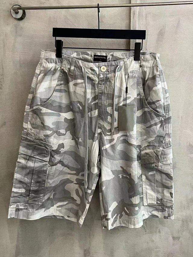 Balenciaga Balenciaga Gray Camo Cargo Shorts Multi Pocket Cotton - Buy on Kakobuysheetfind