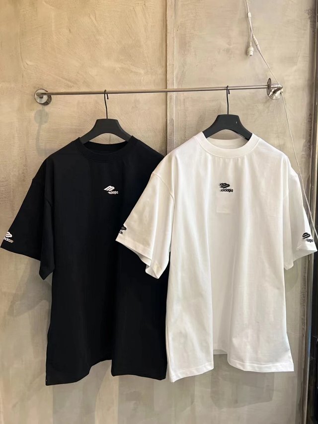  Balenciaga Balenciaga Black Logo Embroidered Oversized Cotton Tee - Buy on Kakobuysheetfind
