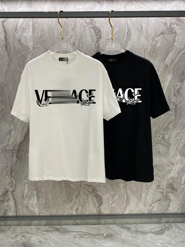 Versace Versace White Cotton Baroque Logo Unisex Short Sleeve Tee - Buy on Kakobuysheetfind