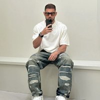3071 White [[Los Angeles]]