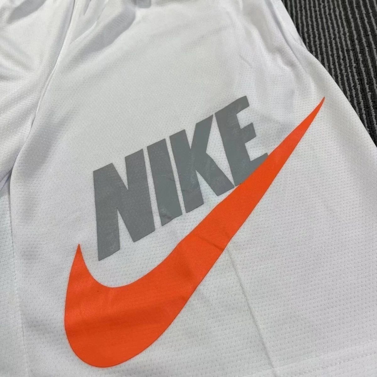 Nike Sportswear Essential Logo Shorts Black - 8