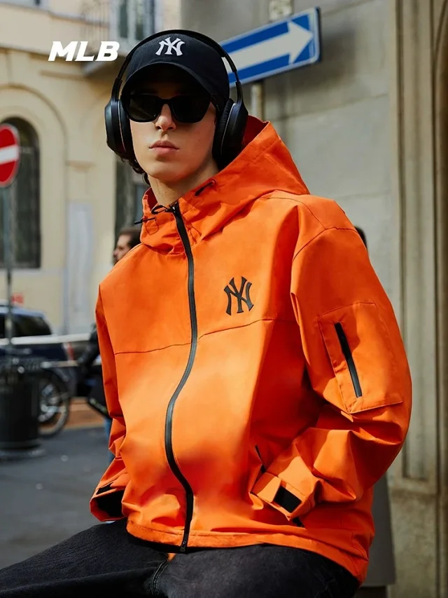 MLB Jackets Hooded zip-up jacket with team logos product detail image 5