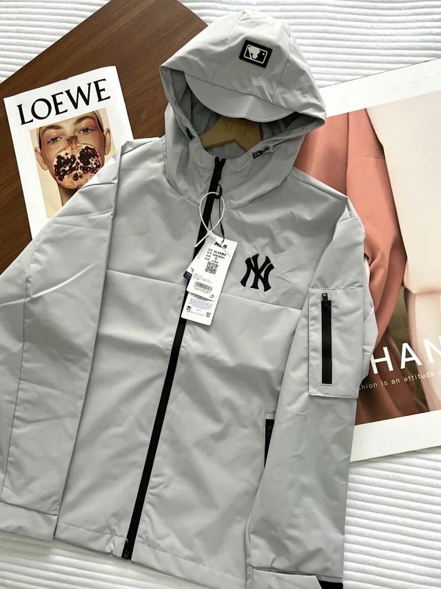 MLB Jackets Hooded zip-up jacket with team logos product detail image 16