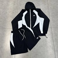 Black-and-white set