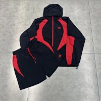 Black and red set