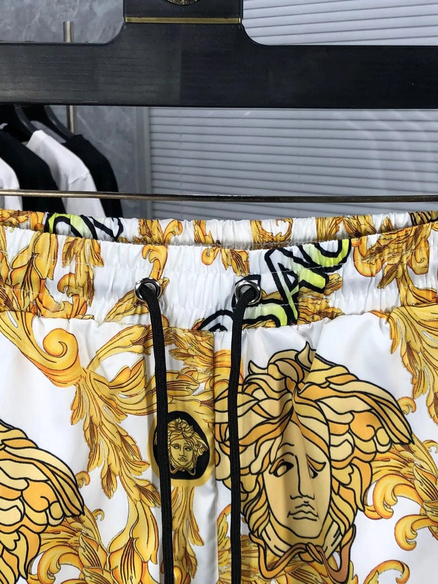 Versace Medusa Baroque Print Swim Shorts Black / Gold - 14