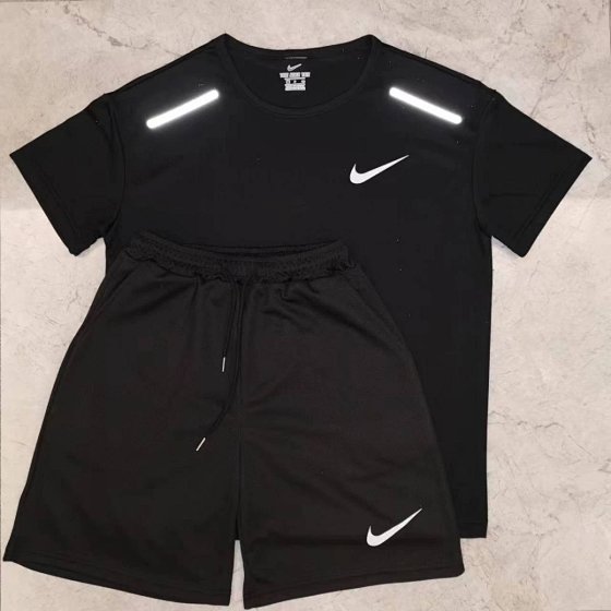 American Style T-Shirt and Shorts Sports Set for Student Training – Track & Field Running Outfit for Men and Women – Fitness Basketball Athletic Apparel – Top Quality