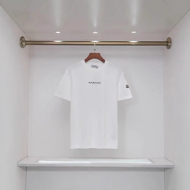 Moncler T-shirt Tee: seller detail photo 1